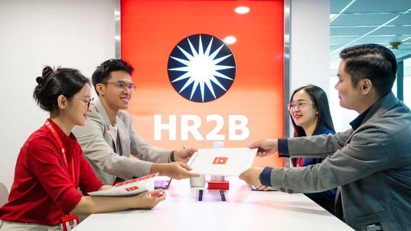 HR2B provides a 100% compliance guarantee and ISO-certified security to help businesses streamline their Vietnam payroll and optimize labor costs